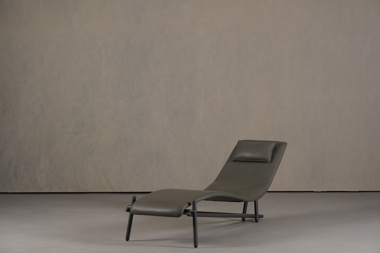 Donovan Grey Leather Chaiselongue By Giuseppe Vigano For Cattelan , Italy 2000’s
