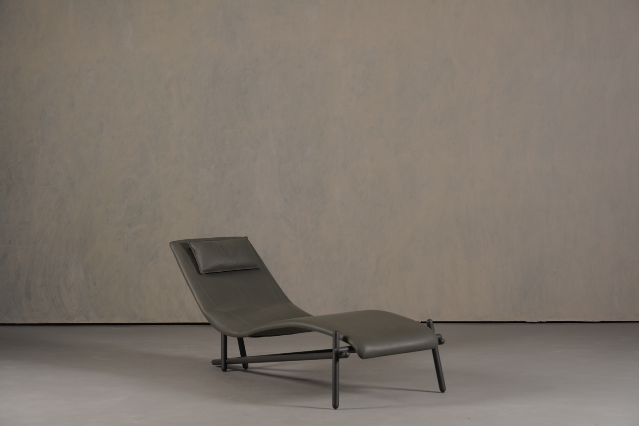 Donovan Grey Leather Chaiselongue By Giuseppe Vigano For Cattelan , Italy 2000’s
