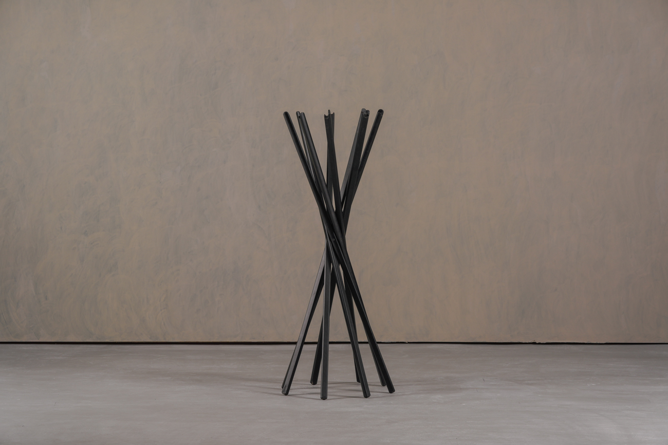 Post modern Sciangai Coat Hanger attributed to De Pas, D’Urbino, Lomazzi for Zanotta, Italy 1980s