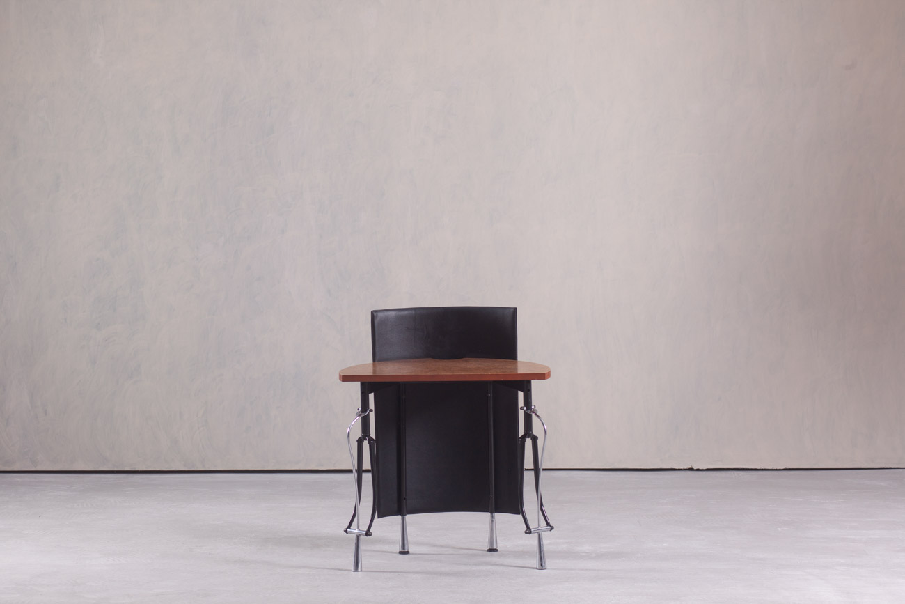 Postmodern Small ‘La Vuelta’ Desk by Perry King and Santiago Miranda for Akaba, Spain, 1980’s